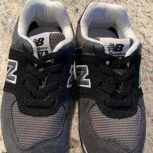 New Balance Toddler 6 Black & Grey